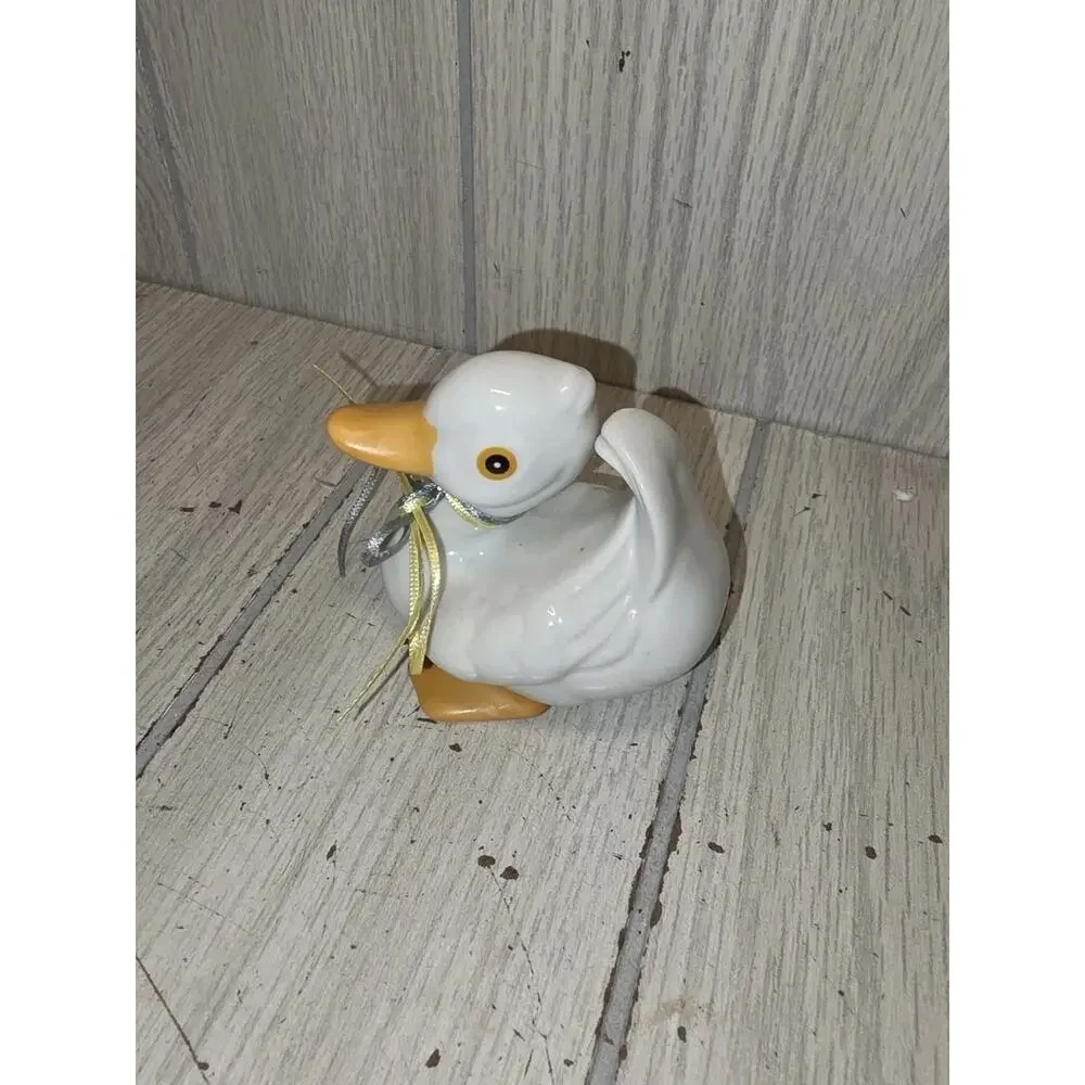 Vintage White Ceramic Duck Homco #1414 Easter Spring Decor Farmhouse Cottagecore